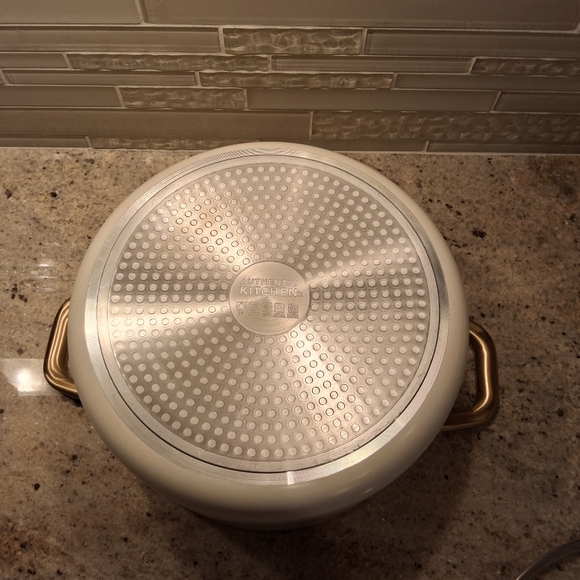 Authentic Kitchen 6qt. Stock Pot - Picture 6 of 6